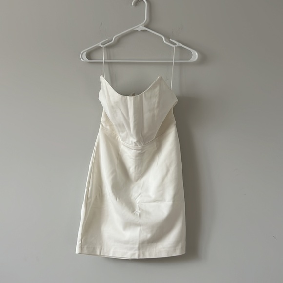 Revolve Stevie Mini Sweetheart Dress in White - Picture 5 of 8